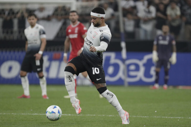 Memphis Depay, jugador neerlandés del Corinthians. EFE/ Sebastiao Moreira