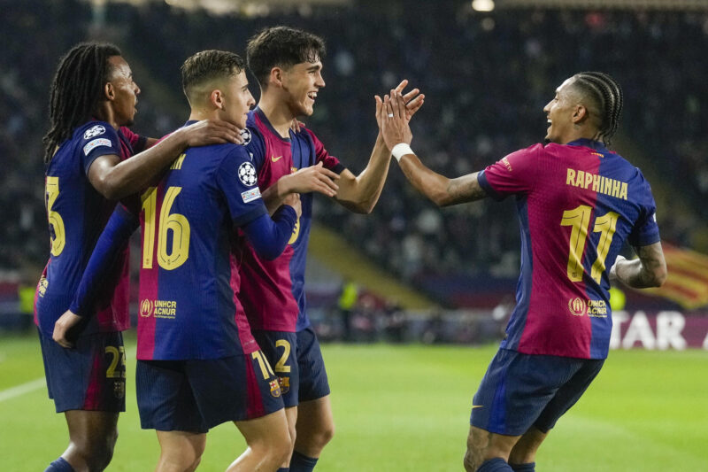 LaLiga: Partidos, marcadores y horarios de la Jornada 31 Los jugadores del FC Barcelona celebran el primer gol del equipo blaugrana durante el encuentro correspondiente a la ida de los cuartos de final de la Liga de Campeones que disputan hoy miércoles FC Barcelona y Borussia Dortmund en el Estadio Olímpico de Montjuic, en Barcelona. EFE / Enric Fontcuberta