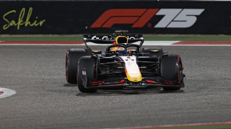El neerlandés Max Verstappen (Red Bull), cuádruple campeón del mundo de Fórmula Uno, durante el Gran Premio de Baréin, el cuarto del Mundia. EFE/EPA/ALI HAIDER