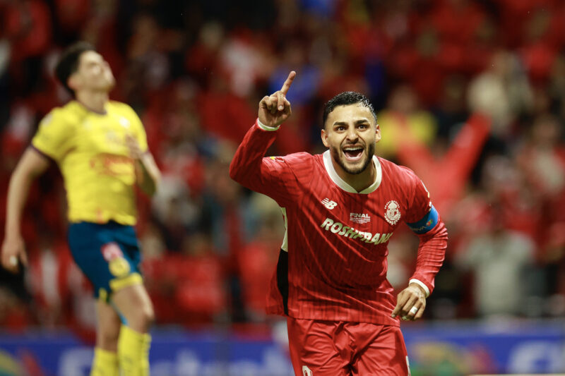 Toluca acaba con la sequía y consigue su undécimo título de liga Toluca acaba con la sequía y consigue su undécimo título de liga