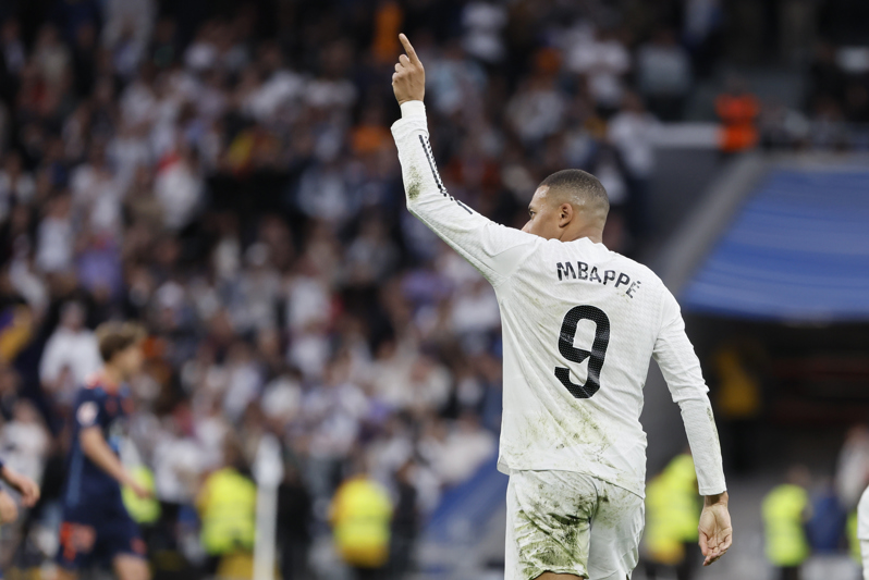 Real Madrid sufre, pero vence 3-2 al Celta con doblete de Mbappé Real Madrid Mbappe