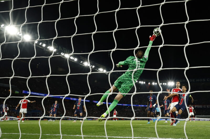 Merino: "Donnarumma les ha mantenido con vida en el encuentro" Merino: "Donnarumma les ha mantenido con vida en el encuentro"