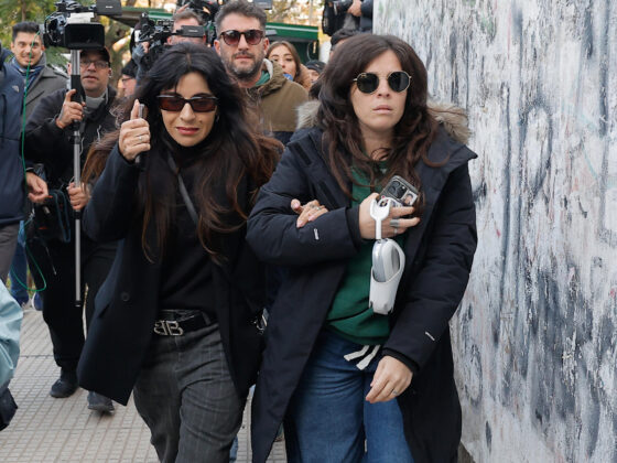 Foto de archivo de las hijas de Diego Maradona, Gianina Maradona (i) y Dalma Maradona. EFE/ Juan Ignacio Roncoroni