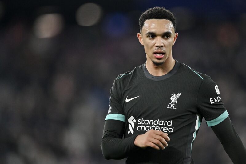 Alexander-Arnold: "Necesito un nuevo reto como persona y como jugador" Foto de archivo del defensa del Liverpool Trent Alexander-Arnold. EFE/EPA/VINCE MIGNOTT EDITORIAL USE ONLY.