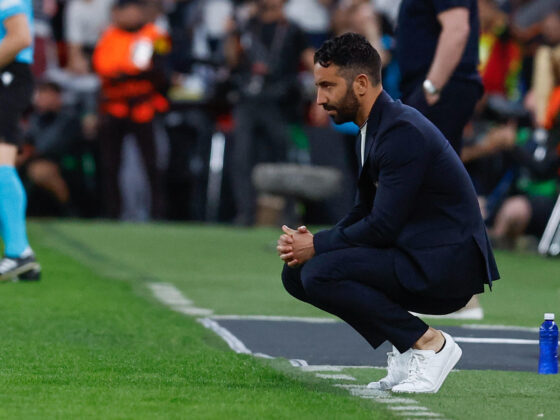 El entrenador del Manchester United, el portugués Ruben Amorim, durante la final de la Europa League entre el Manchester United y el Tottenham Hotspur en el estadio San Mamés de Bilbao. EFE/ Miguel Tona