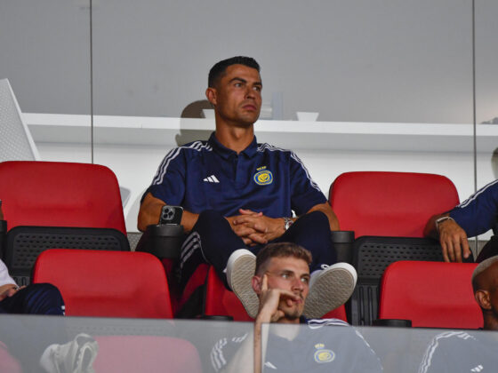 Foto de archivo de Carlos Barba en la que aparece el jugador del Al-Nassr Cristiano Ronaldo en el palco del estadio de los Juegos Mediterráneos de Almería para disputar el Memorial "Juan Rojas" frenta a la UD Almería. EFE