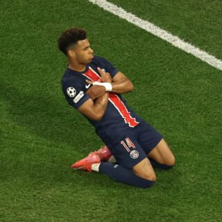 EL extremo del PSG Desire Doue celebra el segundo gol durante la final de la UEFA Champions League entre Paris Saint-Germain e Internazionale Milano en Múnich, Alemania. EFE/EPA/FRIEDEMANN VOGEL