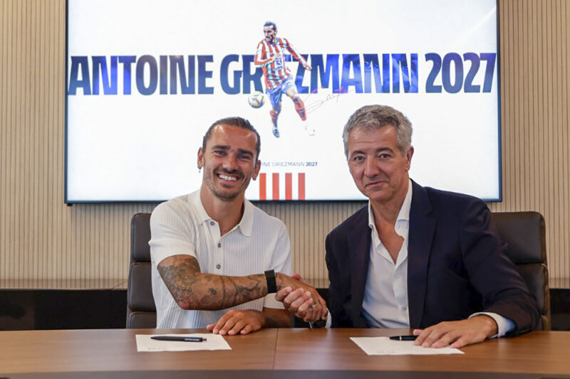 Antoine Griezmann renueva con el Atlético de Madrid hasta 2027 Antoine Griezmann renueva con el Atlético de Madrid hasta 2027