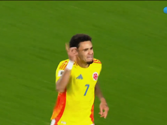 Luis Díaz celebrando su gol ante Argentina. Captura de pantalla.