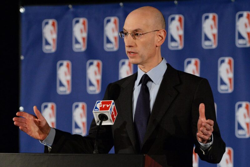 Foto de archivo del comisionado de la NBA, Adam Silver, quien este jueves analizó las alternativas de expansión de la Liga. EFE/JUSTIN LANE