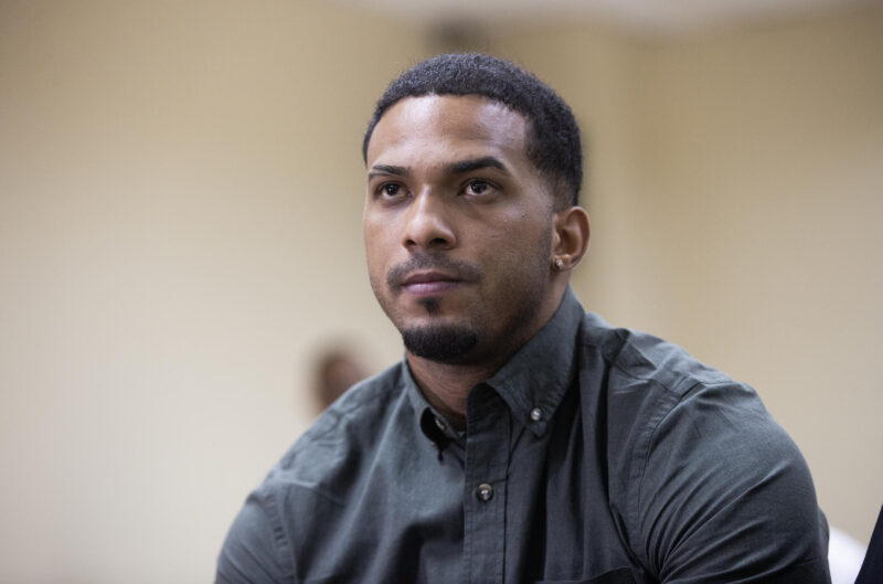 Nuevo giro en el caso de Wander Franco en República Dominicana Wander Franco. campocorto dominicano de los Tamba Bay Rays, fue condenado este jueves en Santo Domingo a dos años de pena suspendida por cargos de abuso sexual y psicológico al mantener relaciones sentimentales con una menor de edad. EFE/ Orlando Barría