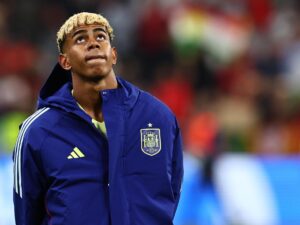 Lamine Yamal tras perder la final de la UEFA Nations League que han jugado Portugal y España en Múnich, Alemania EFE/EPA/ANNA SZILAGYI