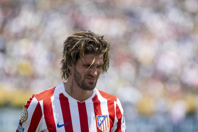 Atlético gana pero se despide del Mundial de Clubes Rodrigo de Paul lamenta este lunes en Pasadena (California) la eliminación de Atlético de Madrid del Mundial de Clubes en la fase de grupos. EFE/Ángel Colmenares