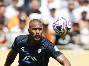 Fotografía del 22 de junio de 2025 del delantero venezolano Salomón Rondón durante un partido del Pachuca en el Mundial de Clubes. EFE/ André Coelho