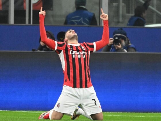 Santiago Giménez, jugador del Milan