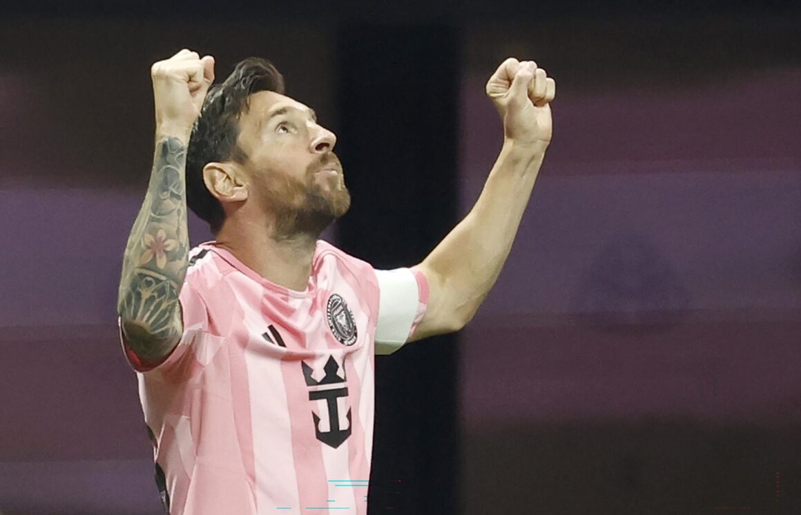 Lionel Messi del Inter Miami celebra un gol ante Porto en el Mundial de Clubes. EFE/Erik S. Lesser
