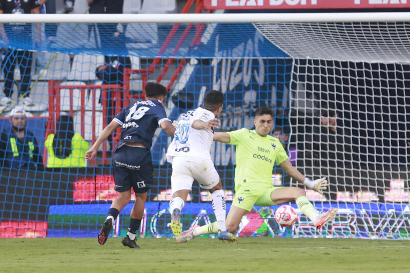 Cádiz anota y asiste en victoria de Pachuca 3-0 sobre Monterrey Cádiz anota y asiste en victoria de Pachuca 3-0 sobre Monterrey