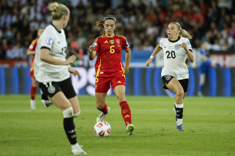 Aitana Bonmatí mete a España en la final con un gol en el 113