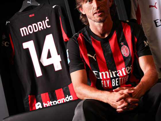 Modrić usará el 14 en el Milan hasta 2026, con opción de un año más