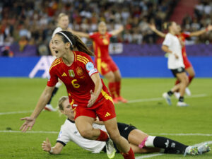 Aitana Bonmatí mete a España en la final con un gol en el 113