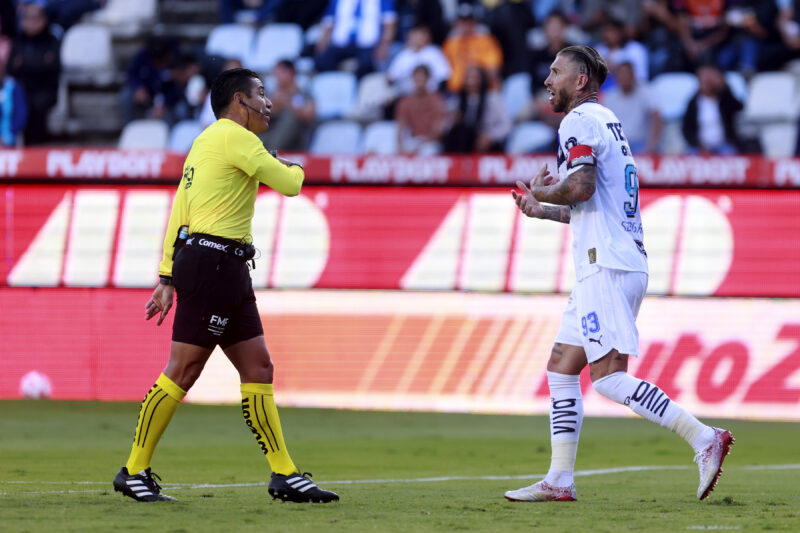 Cádiz anota y asiste en victoria de Pachuca 3-0 sobre Monterrey Cádiz anota y asiste en victoria de Pachuca 3-0 sobre Monterrey