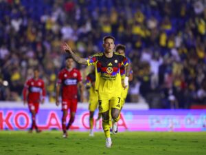 Paul Rodríguez celebra un gol de América a Tijuana este miércoles, en el estadio Ciudad de los Deportes en Ciudad de México (México). EFE/Sáshenka Gutiérrez