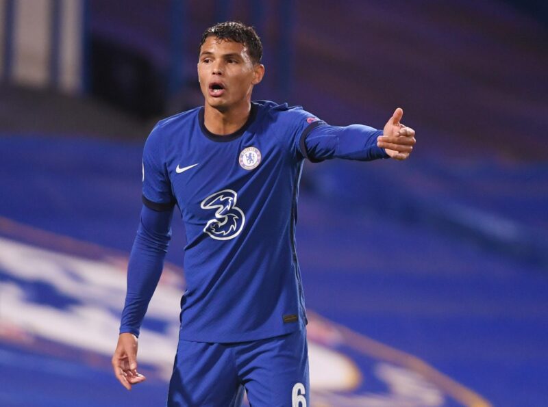 El Milan podría juntar a Santiago Giménez con una leyenda brasileña Fotografía de archivo de Thiago Silva con el Chelsea. EFE/Mike Hewitt / POOL