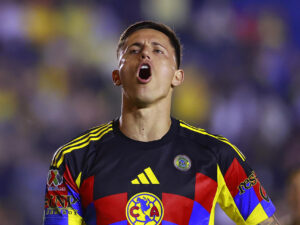 Brian Rodríguez del América festeja un gol durante un juego por la jornada 2 del torneo Apertura 2025 de la Liga MX, en el estadio Ciudad de los Deportes en Ciudad de México (México). EFE/Sáshenka Gutiérrez