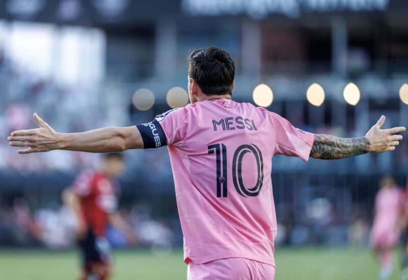 Messi: "El otro día no me dejaron jugar y hoy lo noté" El 10 Lionel Messi aportó este miércoles dos asistencias para el triunfo de Inter Miami por 2-1 sobre el Atlas mexicano en partido de la Leagues Cup jugado en Fort Lauderdale (Florida). EFE/EPA/CRISTOBAL HERRERA-ULASHKEVICH