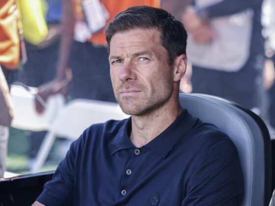 El entrenador del Real Madrid, Xabi Alonso, destacó este sábado en Nueva Jersey la capacidad de su equipo para sellar su clasificación a las semifinales del Mundial de Clubes a expensas del Borussia Dortmund. EFE/EPA/SARAH YENESEL