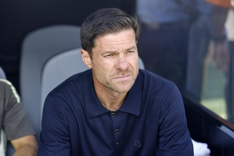 Del Bosque respalda a Xabi Alonso para dirigir al Real Madrid El entrenador del Real Madrid Xabi Alonso en el banquillo antes del partido de la Copa Mundial de Clubes de la FIFA 2025 entre el París Saint-Germain y el Real Madrid en East Rutherford, Nueva Jersey, EE. UU. EFE/EPA/CJ GUNTHER
//////////
EAST RUTHERFORD (United States), 09/07/2025.- Head coach Xabi Alonso of Real Madrid sits on the bench ahead of the FIFA Club World Cup 2025 match between Paris Saint-German and Real Madrid in East Rutherford, New Jersey, USA, 09 July 2025. (Mundial de Fútbol) EFE/EPA/CJ GUNTHER