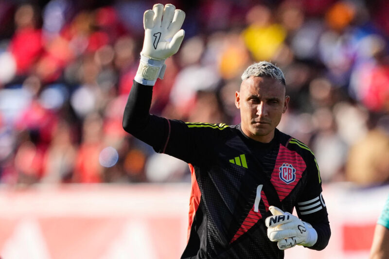 Jorge Ramos y Banda: Lesiones sacuden a Costa Rica en momento crucial Fotografía de archivo del portero de la selección de Costa Rica Keylor Navas durante un partido amistoso entre las selecciones de Catalunya y Costa Rica, en el estadio Johan Cruyff. EFE/ Alejandro Garcia