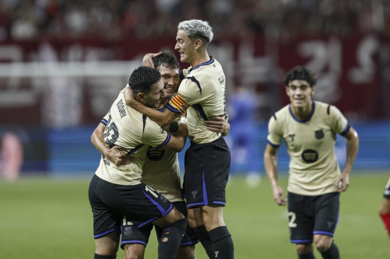 Hay lió en la capitanía del Barça: Ter Stegen, en jaque Los jugadores del FC Barcelona celebran el gol de Andreas Christensen durante el amistoso jugado este jueves en Seúl. EFE/EPA/JEON HEON-KYUN