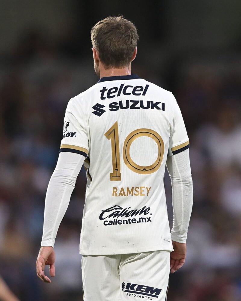 Aaron Ramsey por fin debuta con Pumas en su casa ante Puebla