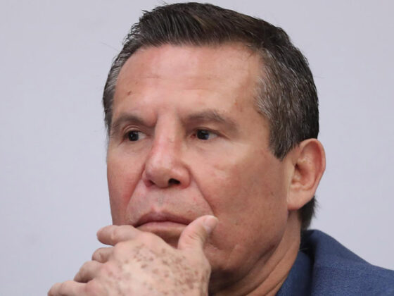 Julio César Chávez, excampeón mundial de boxeo
