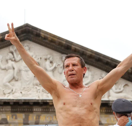 Julio César Chávez, excampeón mundial de boxeo