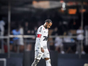 "Fue una m**rda", dice Neymar tras la peor goleada de su carrera