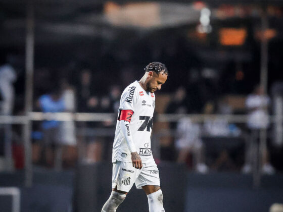 Neymar triste en la derrota de Santos 0-6 ante Vasco da Gama. | Foto de X de @brfootball