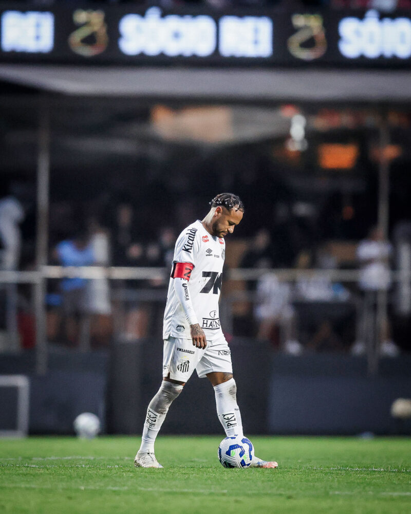 "Fue una m**rda", dice Neymar tras la peor goleada de su carrera