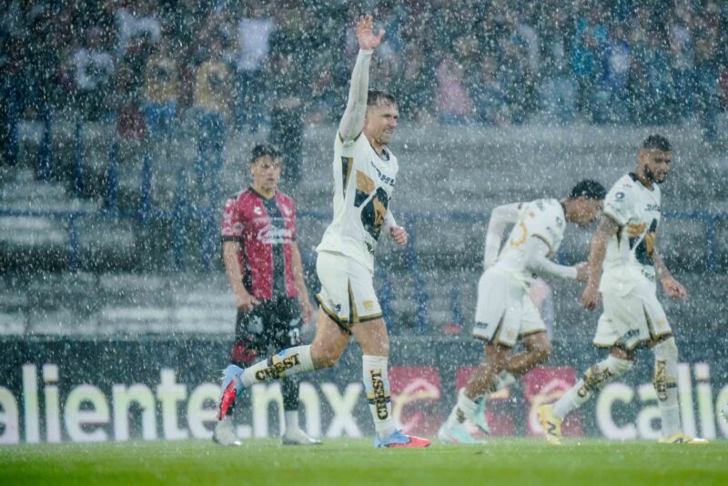 Pumas gana y Aaron Ramsey marca su primer gol en México