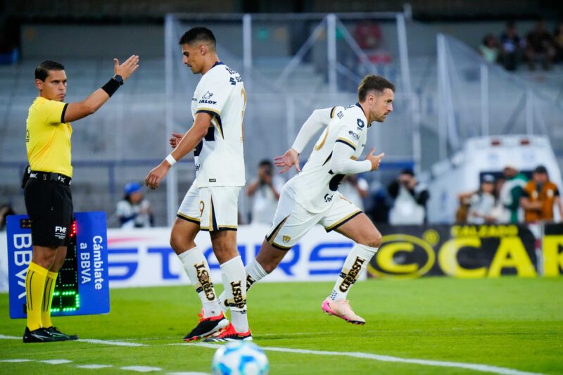 Aaron Ramsey por fin debuta con Pumas en su casa ante Puebla