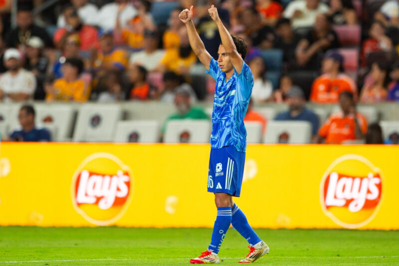Diego Lainez de Tigres celebra un gol. Imagen de archivo. EFE/ Carlos Ramírez