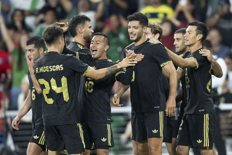 Santi Giménez rescata a México en el último suspiro ante Corea del Sur