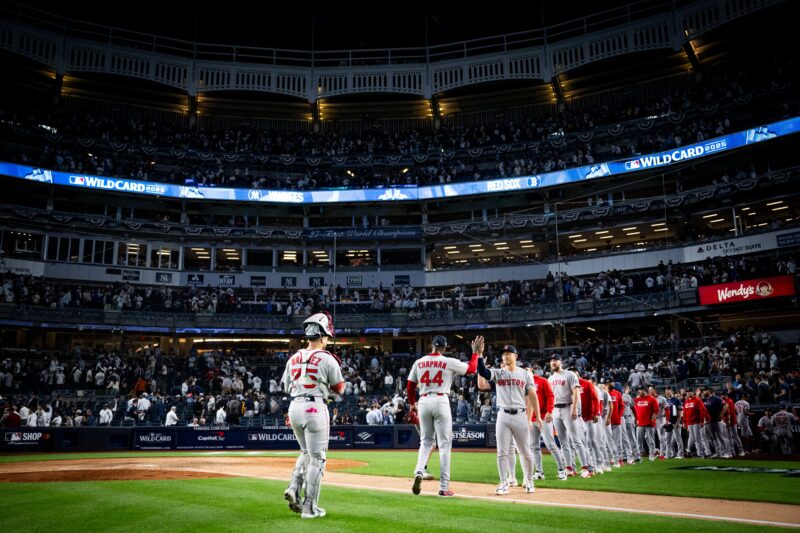 Red Sox superan a Yankees en el primer duelo de Wild Card