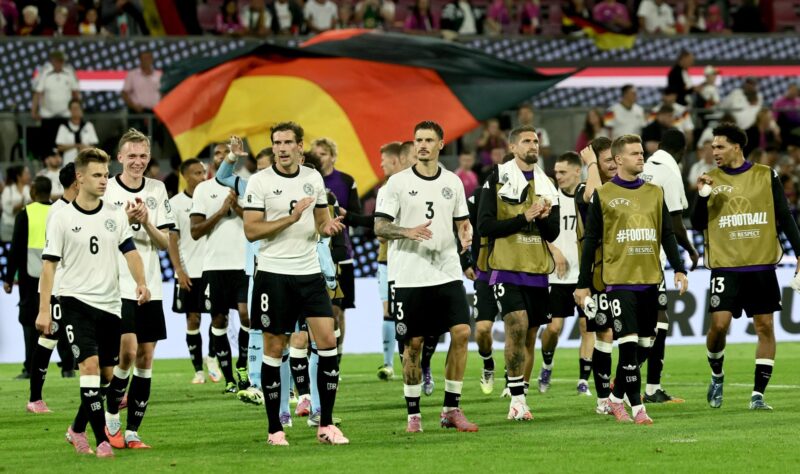 Alemania gana 3-1 a Irlanda y respira pero las dudas siguen EFE/EPA/RONALD WITTEK