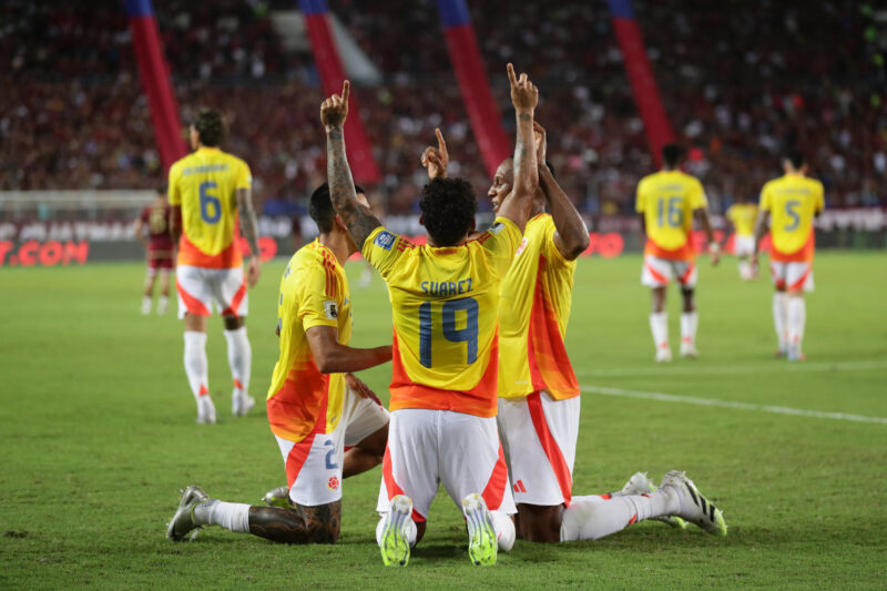 Venezuela 3 - 6 Colombia: Resultado, resumen y estadísticas Jugadores de Colombia celebran un gol en un partido por las eliminatorias a la Copa Mundial 2026. EFE/ Ronald Peña R