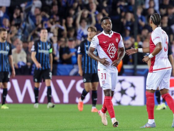Ansu Fati (L) tras marcar el gol del honor durante el partido de la fase liga de la UEFA Champions League league que han jugado Club Brugge y AS Monaco en Brujas, Bélgica. EFE/EPA/OLIVIER MATTHYS