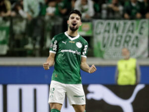 José Manuel López de Palmeiras celebra un gol en un partido de cuartos de final de la Copa Libertadores. EFE/ Sebastião Moreira