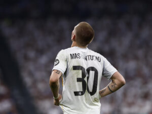 Jorge Ramos y su Banda: River Plate blinda jugadores contra Europa El delantero argentino del Real Madrid Franco Mastantuono durante el partido de la primera jornada de la Liga de Campeones que Real Madrid y Olympique de Marsella disputaron en el estadio Santiago Bernabéu. EFE/ Daniel Gonzalez