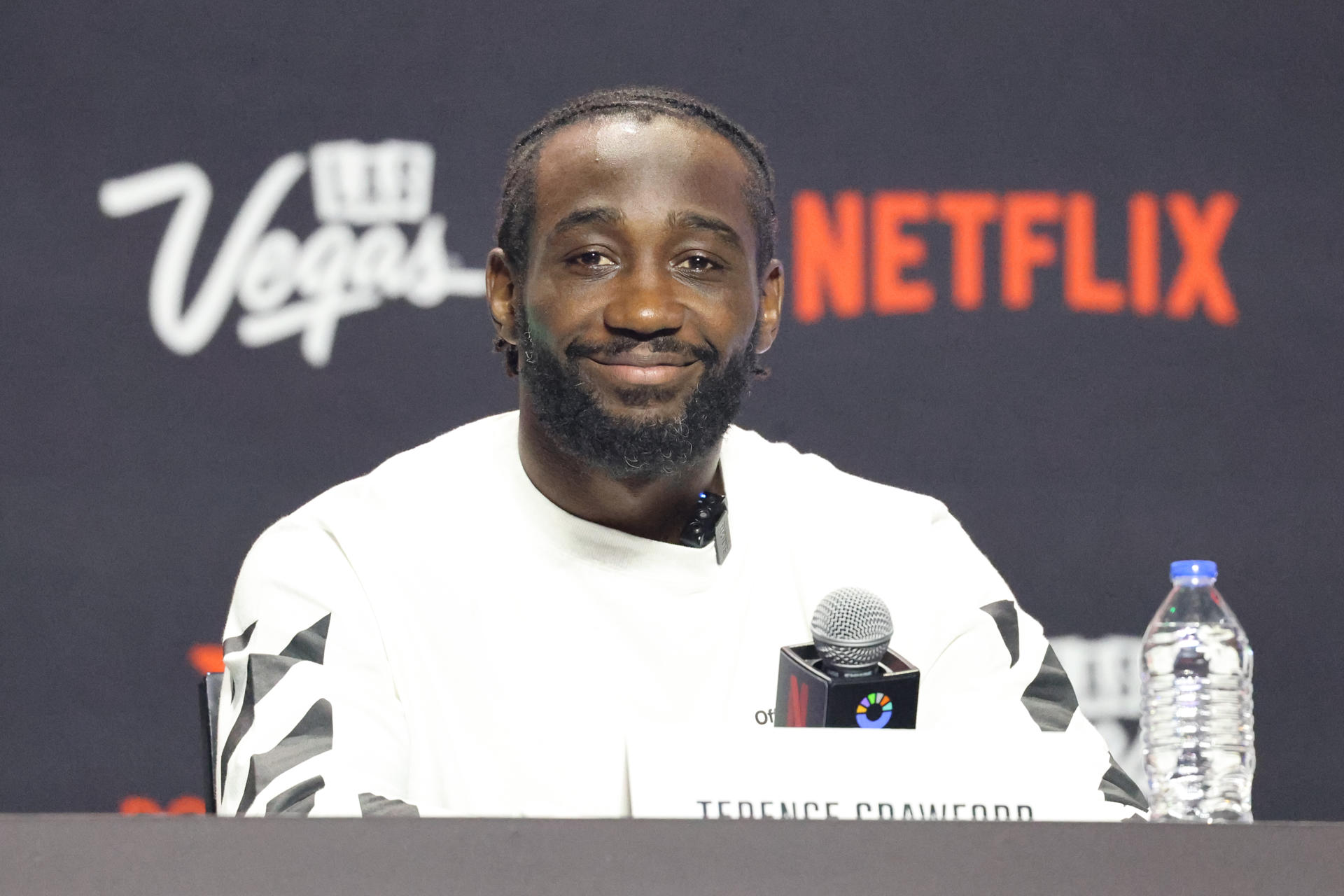 'Canelo' Álvarez defiende su honor ante un Crawford que busca gloria El estadounidense Terence Crawford durante la presentación de su combate en el Arena T-Mobile de Las Vegas (EE.UU.). EFE/Octavio Guzmán